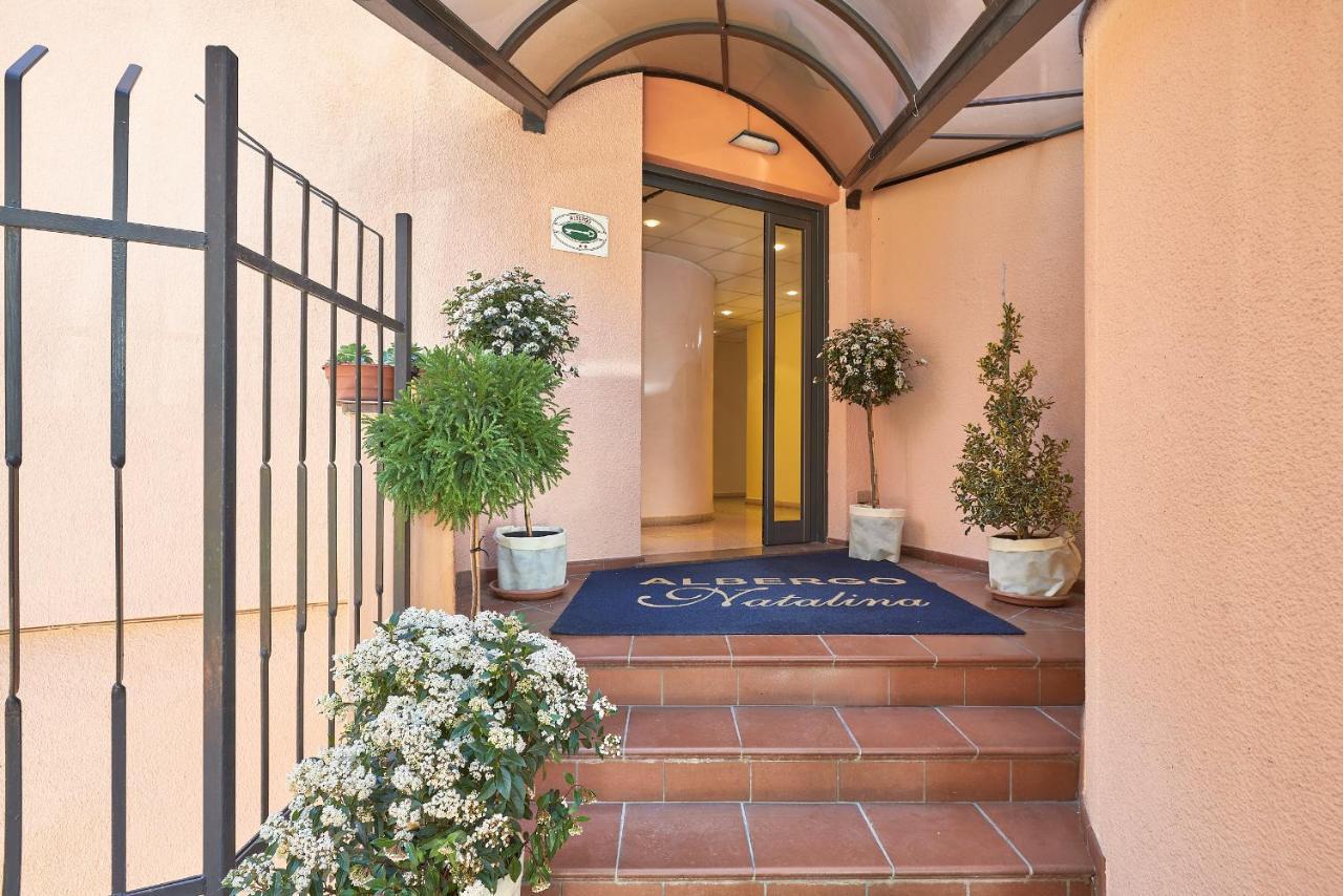 Albergo Natalina Finale Ligure Eksteriør billede