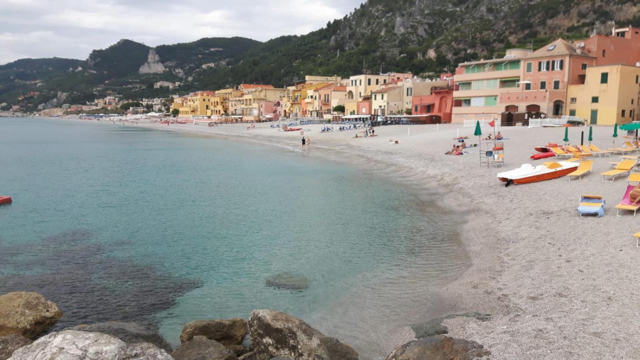 Albergo Natalina Finale Ligure Eksteriør billede